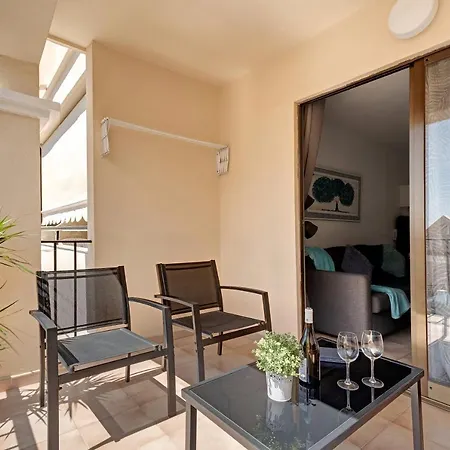 Apartamento El Palomar Atteserg Castle Harbour Los Cristianos (Tenerife)